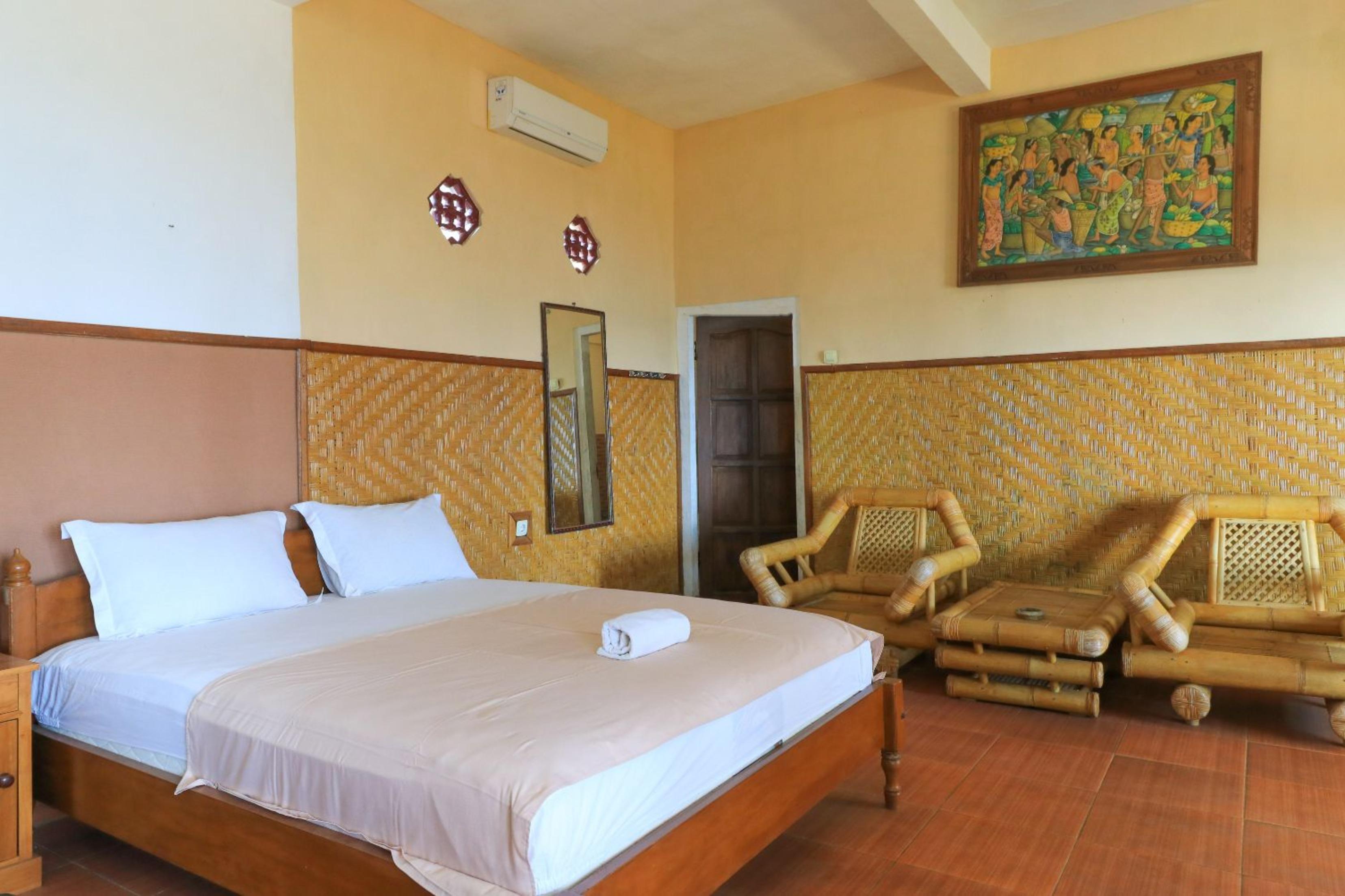 Hotel Tara Bar & Resto Air Sanih Kubutambahan  Esterno foto