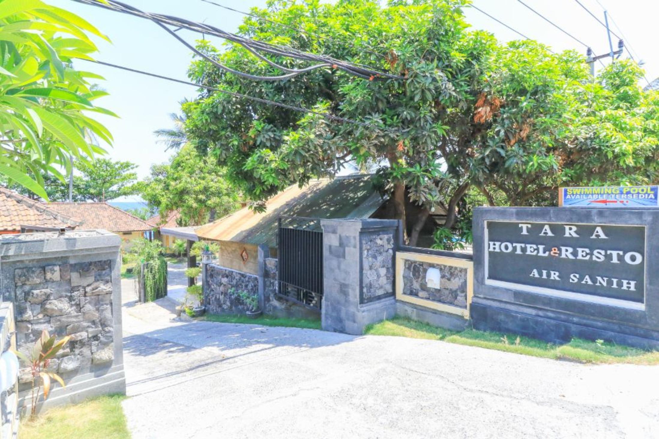 Hotel Tara Bar & Resto Air Sanih Kubutambahan  Esterno foto