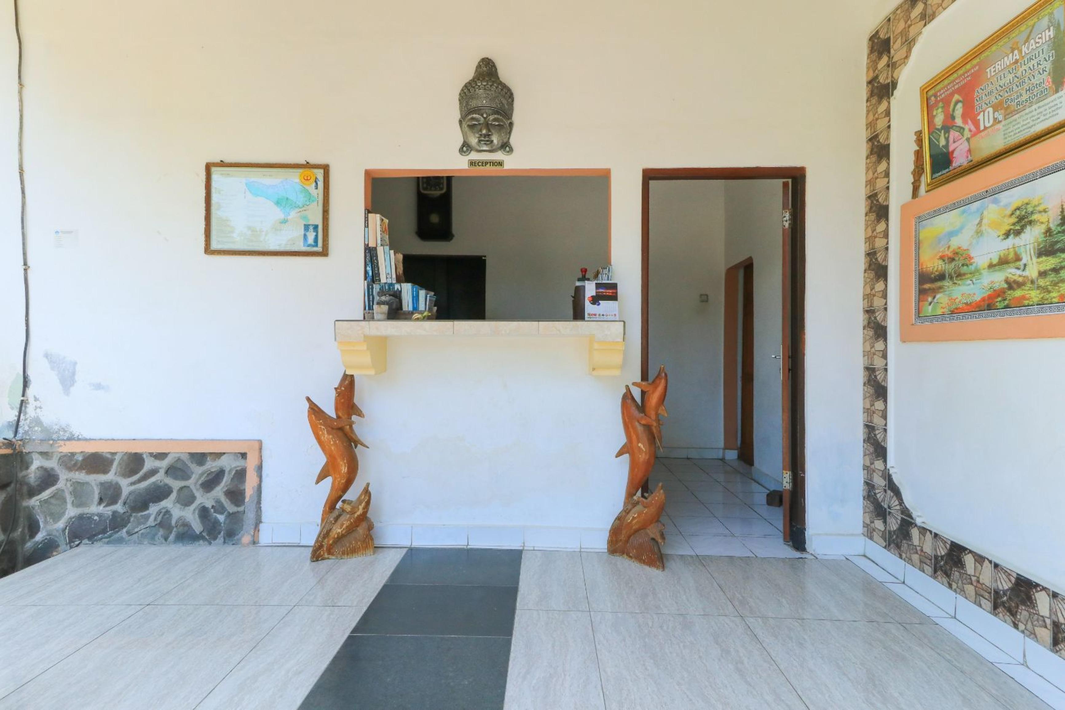 Hotel Tara Bar & Resto Air Sanih Kubutambahan  Esterno foto