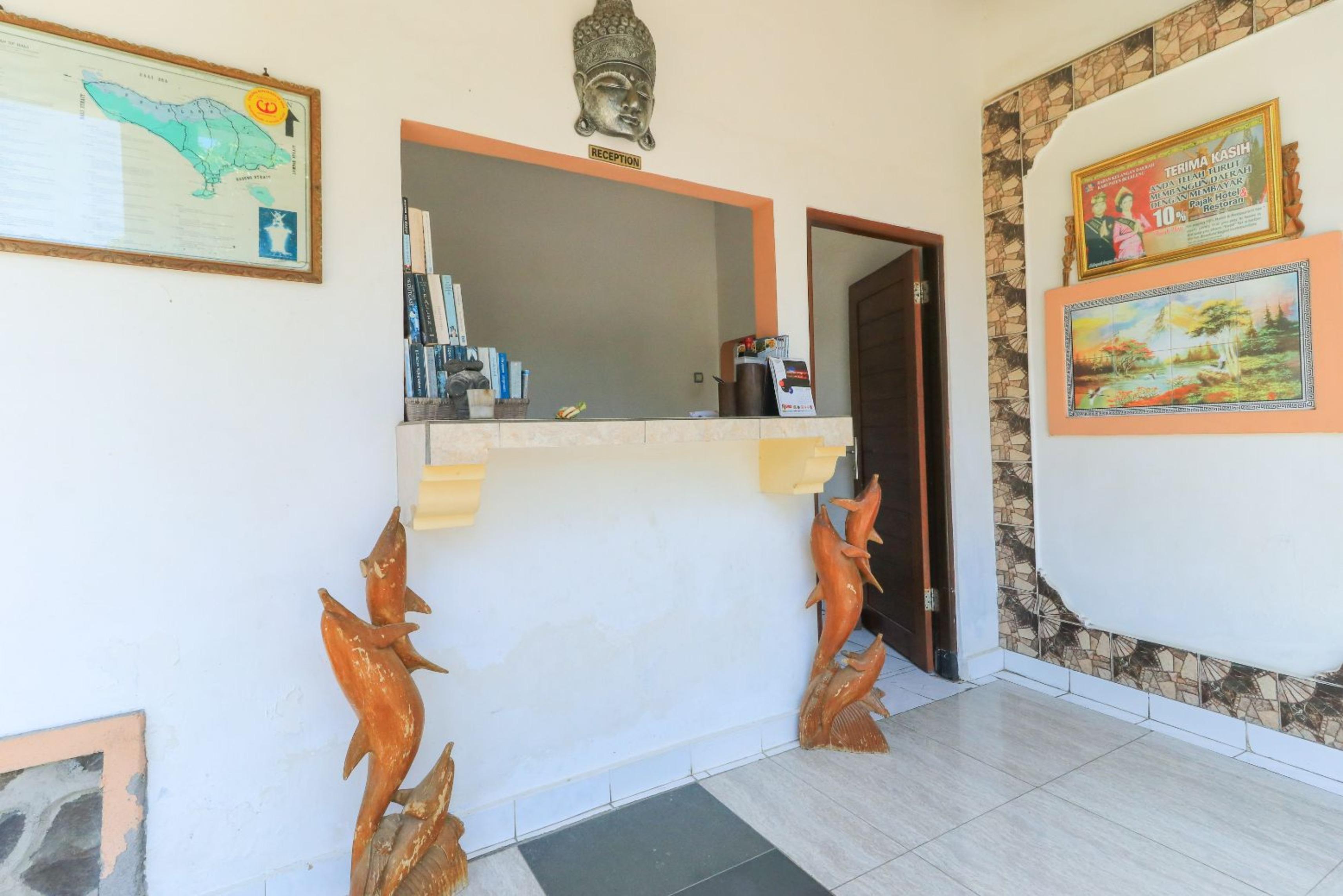 Hotel Tara Bar & Resto Air Sanih Kubutambahan  Esterno foto