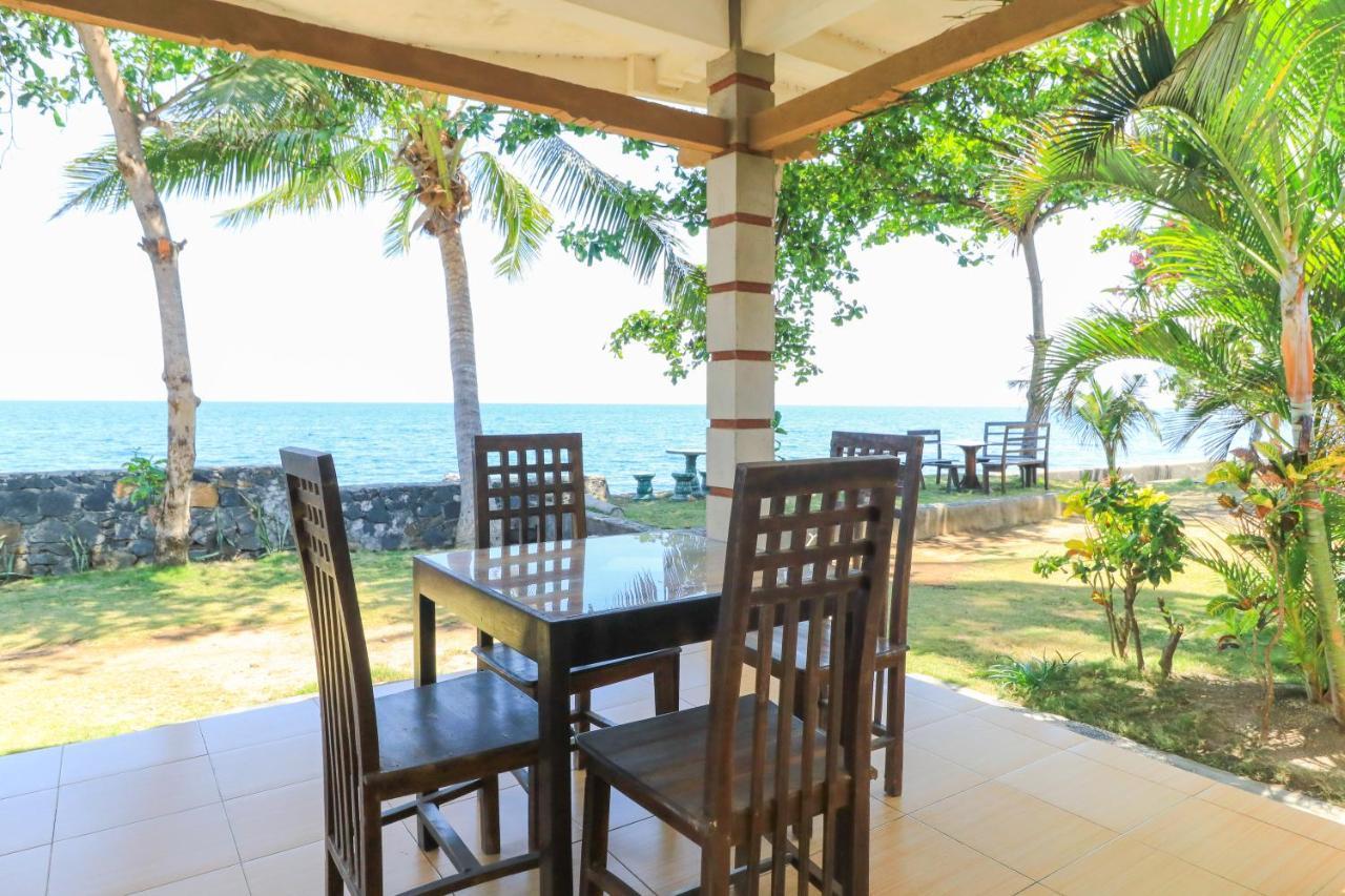 Hotel Tara Bar & Resto Air Sanih Kubutambahan  Esterno foto
