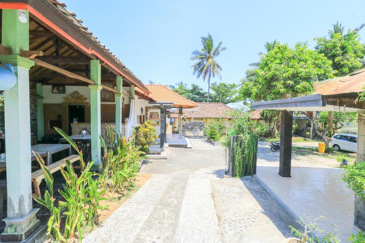 Hotel Tara Bar & Resto Air Sanih Kubutambahan  Esterno foto